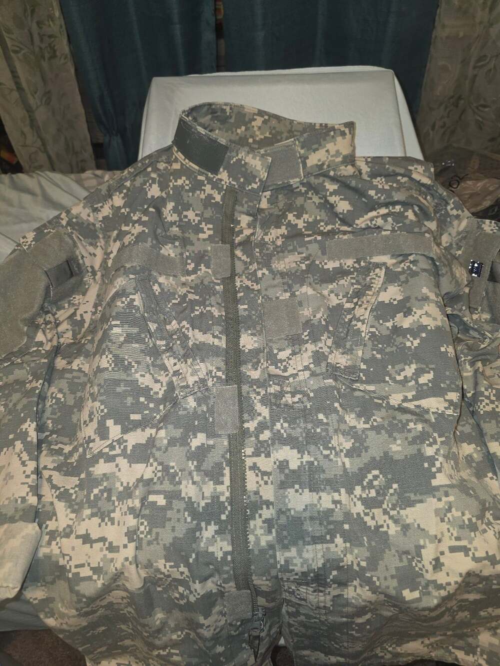 US Army Cold Weather Wind Jacket Size Large X-Long Digital Camo